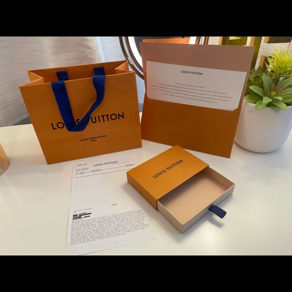LV 6 key holder box bag envelope receipt